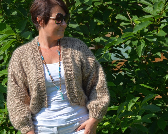 Chunky Knit Cardigan, Cropped Chunky Sweater, Oversized Hand Knitted Jumper, Open Style, Chunky Jacket, Sweater Women's Cozy, Beige Sweater