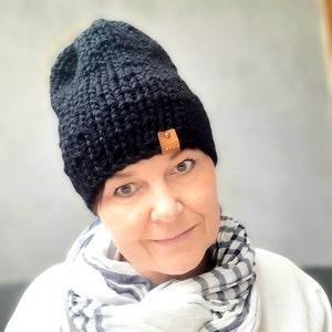 Czapka Ręcznie robiona na drutach czarna