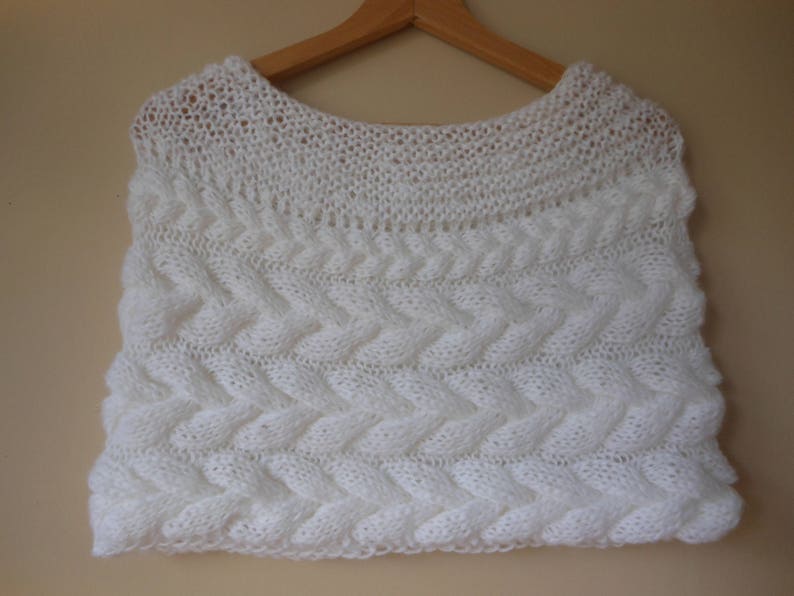 Cable Knitted Shawl Capelet Wedding Shrug Poncho Neck Warmer White image 3