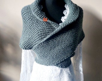 Hand Knitted  Shawl, OUTLANDER Style Wool Shawl, Chunky Shoulder Wrap, Choose Color, Knit Wool Scarf, Triangular Shawl