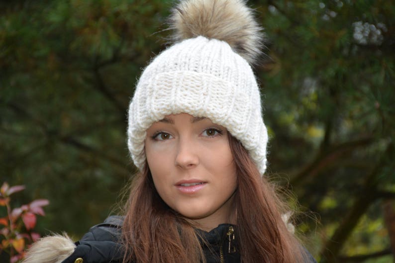 Hand Knit Hat with Faux Fur Pom Pom Alpaca Wool Hat Chunky Beanie Hat Knitted Hat Women/'s Hat winter Hat