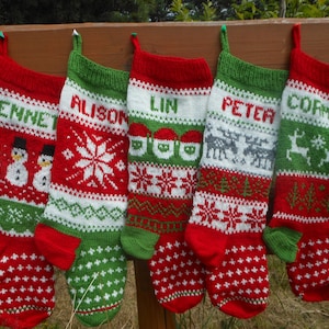 Zestaw 5 spersonalizowanych Christmas Pończochy ręcznie dzianiny Christmas gift Dekoracja