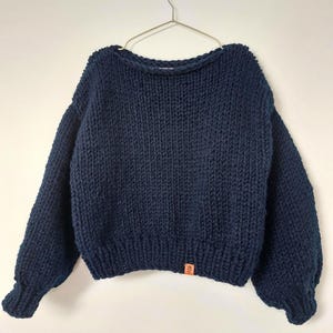 Hand Knit Chunky Sweater, Short Knit Women&#39;s Sweater, Navy Blue Oversize Knit Sweater, Chunky Pullover Gift for Her