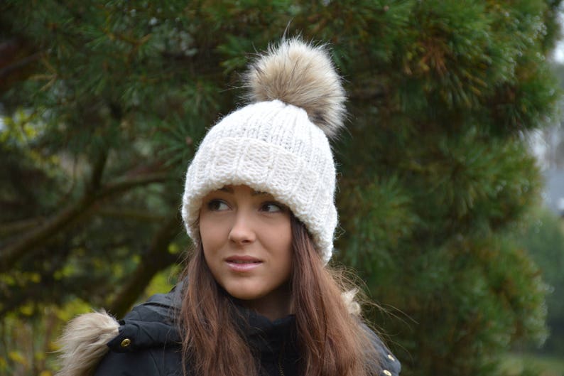 Hand Knit Hat with Faux Fur Pom Pom Alpaca Wool Hat Chunky Beanie Hat Knitted Hat Women/'s Hat winter Hat