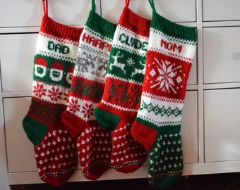 パーソナライズされたクリスマスストッキング 手編みのクリスマスギフト クリスマスデコレーション ダークグリーンのストッキング