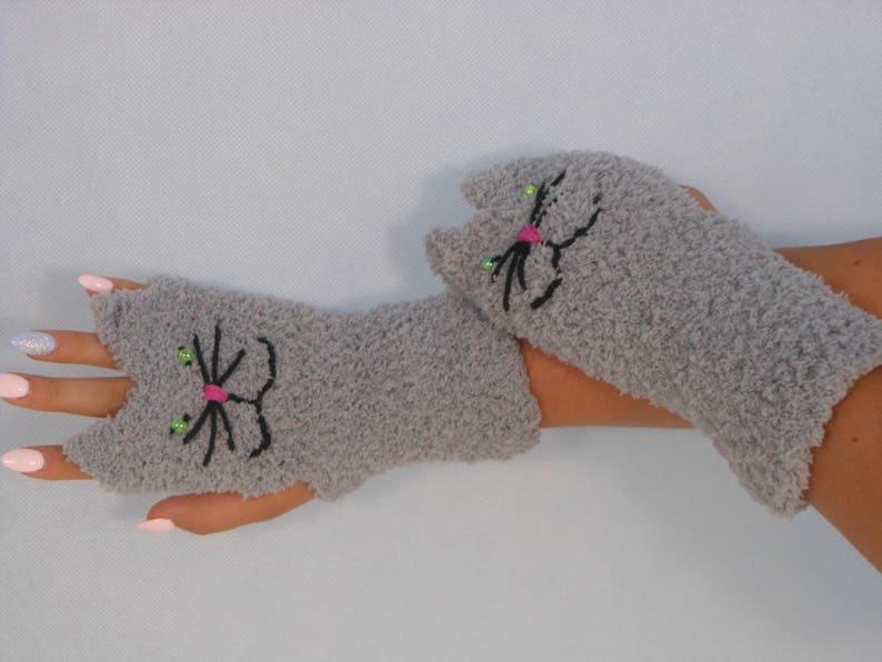 Crocheted Fingerless Mittens Gloves Grey Cats Handmade Gloves Animal Gloves image 2