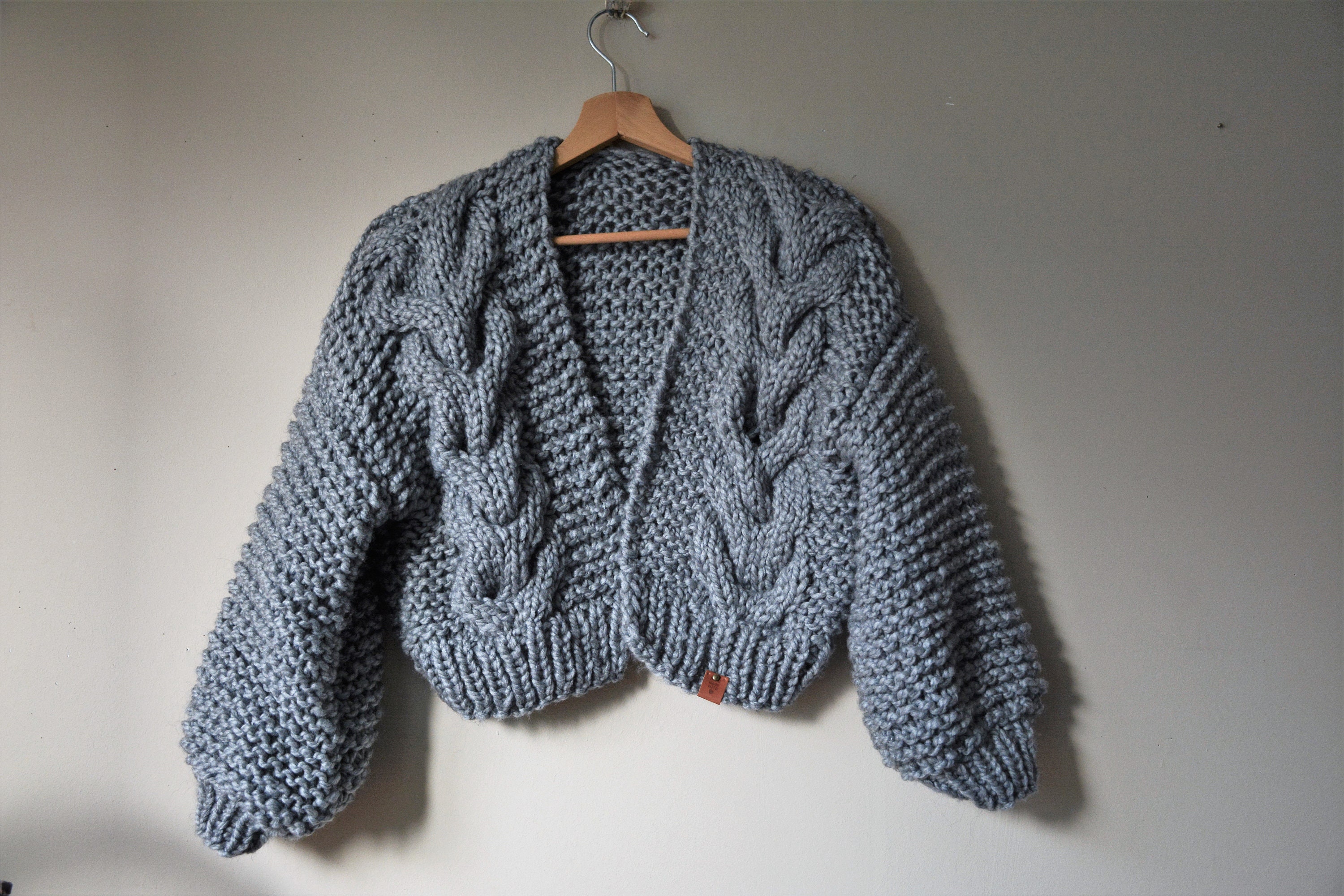 Chunky Knit Cardigan, Cropped Chunky Sweater, Oversized Hand Cable Knitted Jumper, Open Style, Jacket, Sweater Women's Cozy, Alpaca Sweater - Etsy Chunky Knit Cardigan, Cropped Chunky Sweater, Oversized Hand Cable Knitted Jumper, Open Style, Jacket, Sweater Women's Cozy, Alpaca Sweater - Etsy