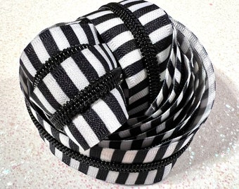 NEW* Zebra Black and White Stripe #5 Zipper Tape 3 Yard Package