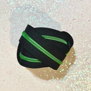 Shiny Green Metallic #5 Zipper Tape 3 Yard Package