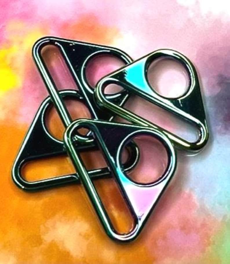 Conectores de correa cruzada triangulares de arcoíris para correas de 1 pulgada *Juego de 4* imagen 1