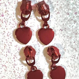 Red Heart #5 Zipper Pull *Set of 4*