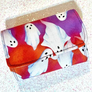 NUEVA* Monedero para tarjetas de crédito con diseño de Ghosties