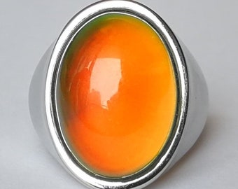 King of Gentlemen - Mood Ring - 18x13 mm - Stainless Steel - smooth AAA Crystal Quartz - world premiere