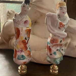 A Pair Of Vintage CeramicFamille Rose Figural Lamp Finials Asian Decorative Lighting Accessories