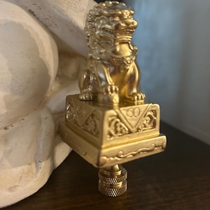 Single Foo Dog Lamp Finial “Male” Decorative Lighting Accessory