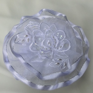 A Women&#39;s White Kippah by Vintage Blooms by Ellen