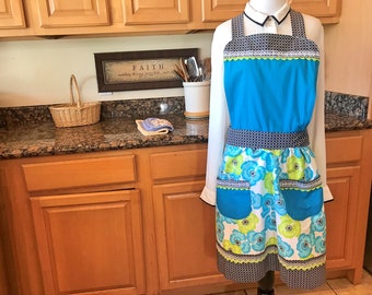 Patsy Turquoise Flower Full Apron Adult One Size