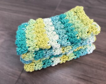 Set van 4 gehaakte vaatdoeken in blauw, groen en geel, handgemaakt en milieuvriendelijk katoen, extra groot (18 cm).