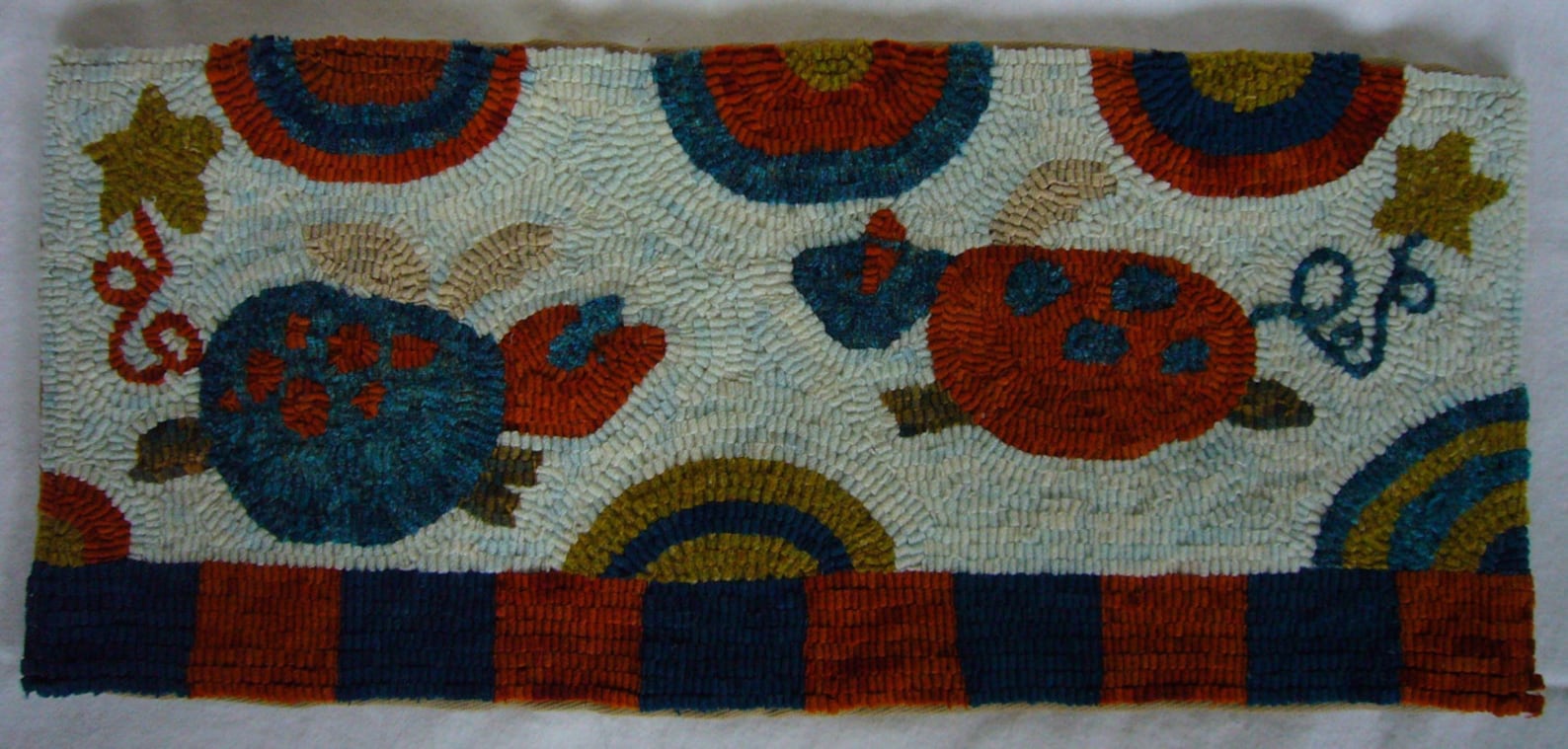 Pigs Fly Vermont Folk Rugs Rug Hooking Kit Etsy