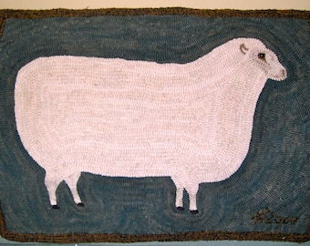 Primitive Ewe 24"x20" Rug Hooking Kit