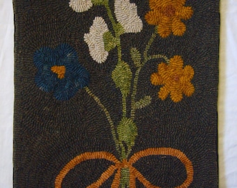 Flowers with Bow   Rug Hooking Kit