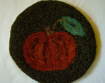 Pumpkin 8"   Rug Hooking Kit