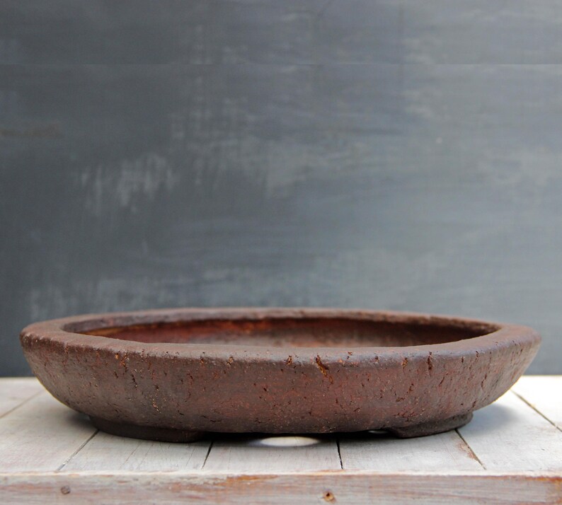 Handmade unglazed ceramic round red clay bonsai pot, shallow rustic succulent planter wildplant cactus pot, exhibition bonsai tree pot