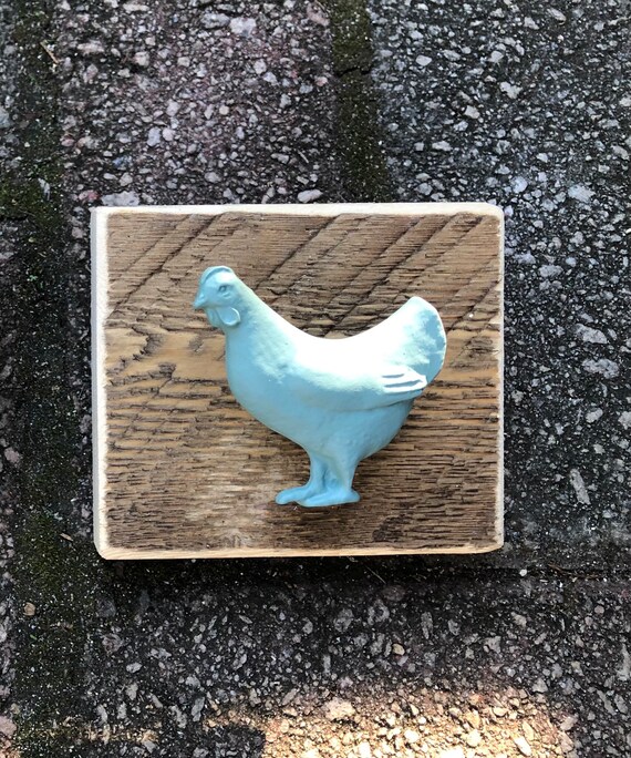 Aqua HEN CHICKEN in cast iron on solid rustic wood kitchen Etsy