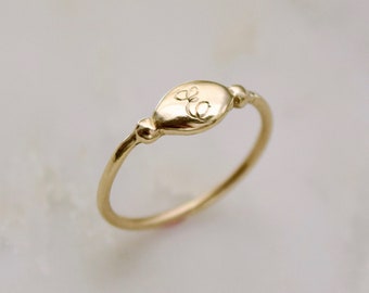 Anillo inicial de oro de 14k, anillo inicial de sello, anillo inicial delicado, anillo de sello grabado, anillo inicial de diamante