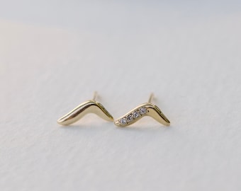 14k Gold Diamond Wave Studs