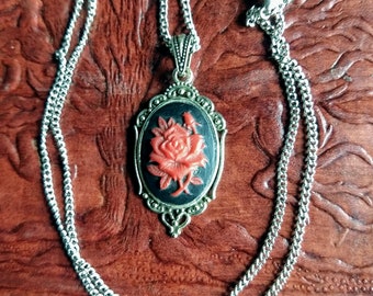 Vintage Style Necklace Bohemian Jewelry Pendant Necklace Gothic Rose Pendant Necklace Handmade Necklace