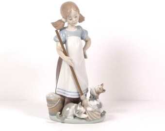 【新品】LLADRO リトル・バイオレット 楽天市場】リヤドロ リトル バイオレット 少女 01008043 LLADRO