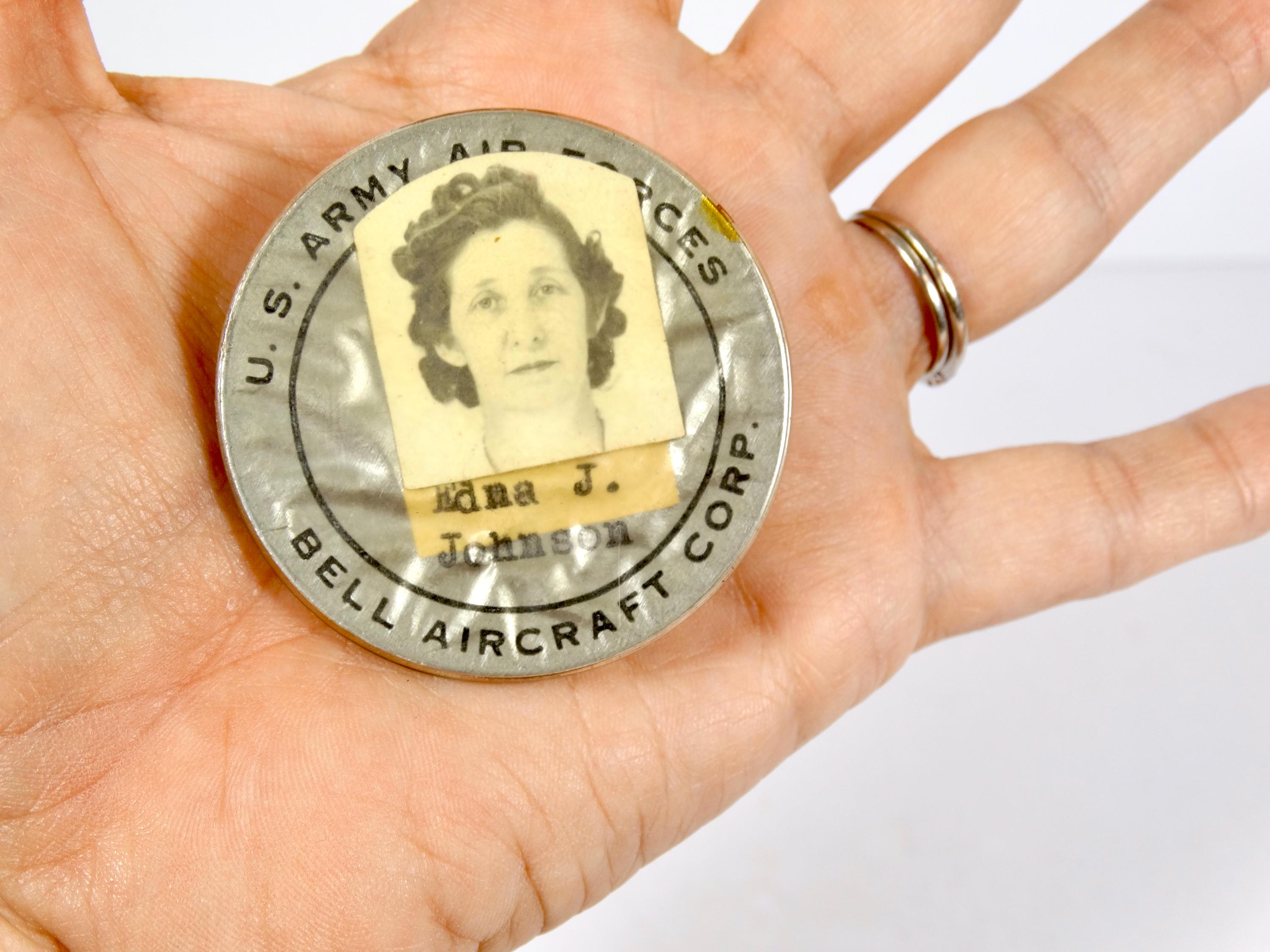 Rare 1940s Bell Aircraft Corp Employee ID Badge US Army Air Forces