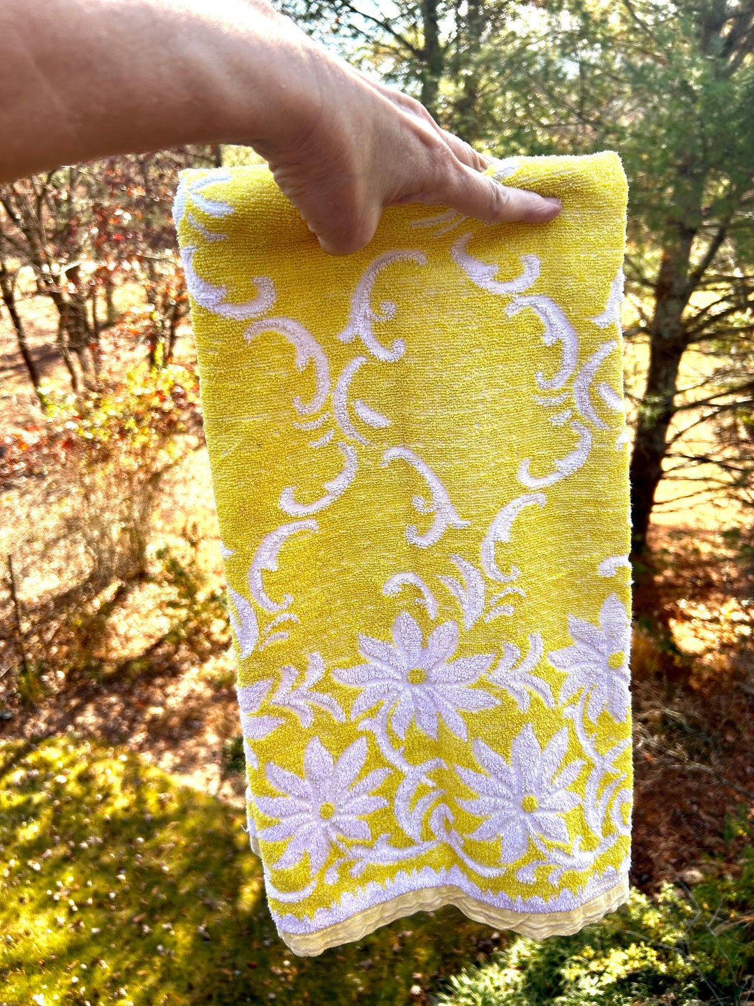 1960s Yellow and White Bath Towel Reversible Towel Reversible Bath