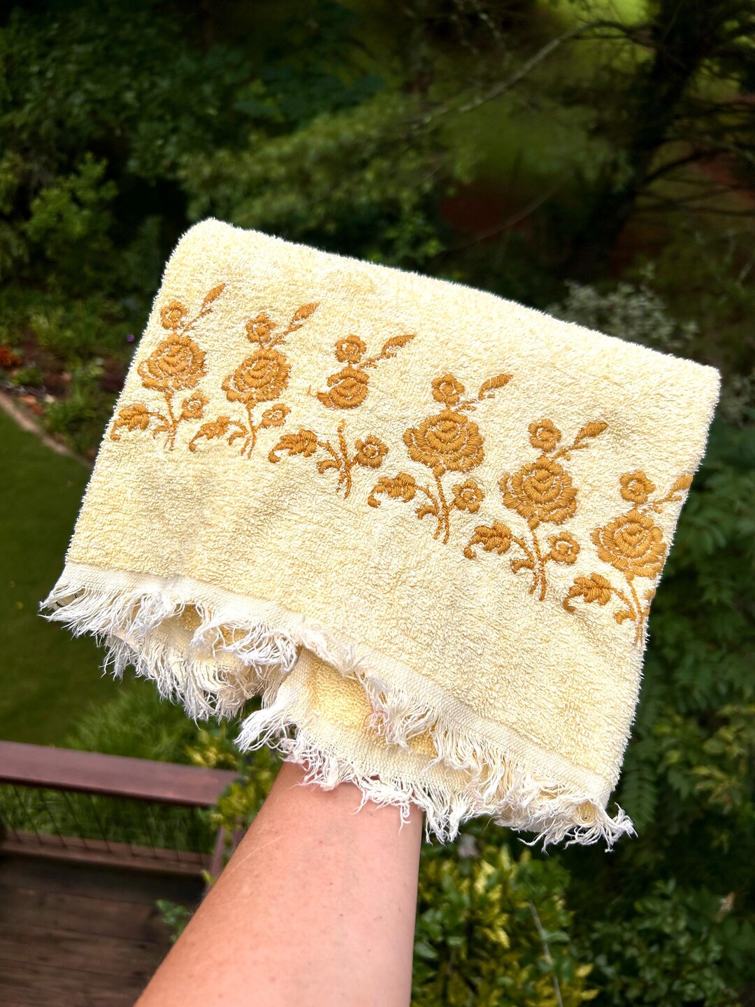 1960s Yellow Bath Towel Gold Roses - Vintage Bath Towel 60s Bath Towel ...