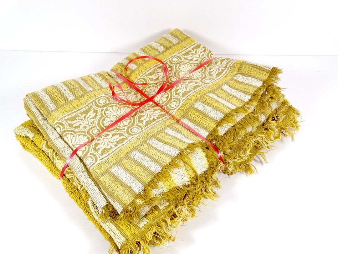 1960s Reversible Striped Bath Towels - Set of 2 Callaway Gold Striped ...