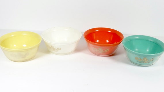 1950s Insulated Bowls Set of 4 Kids Bowls Glamping Cereal Bowls Midcentury  Kitchen Midcentury Kids 