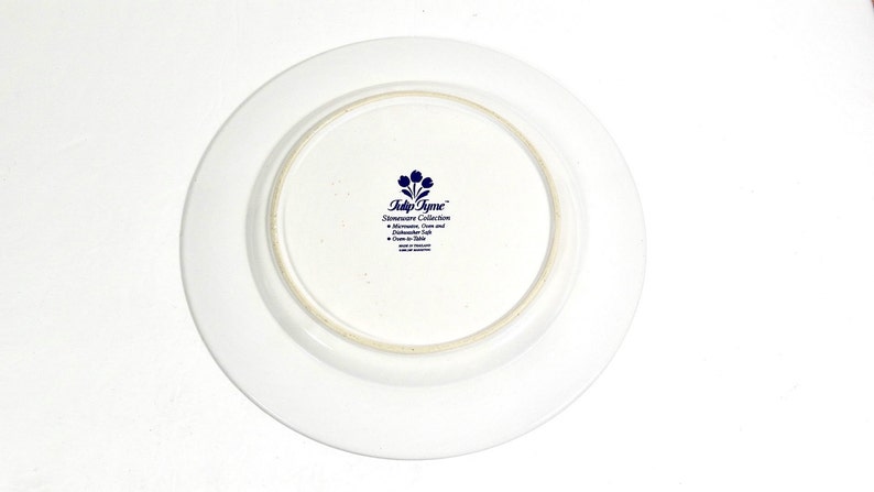 Tulip Tyme Dinner Plate 1980s Dinnerware JMP Manufacturing Primary Color Tulips