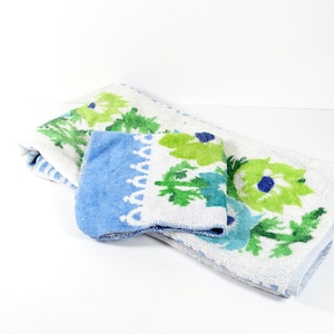 1960s Martex Hand Towel and Washcloth Set Blue and Green Floral Reversible Towel Set - 60s Towels 60s Washcloth Hand Towel 1960s Bath Towel