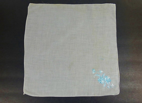 Vintage Embroidered Handkerchief Something Old So… - image 2