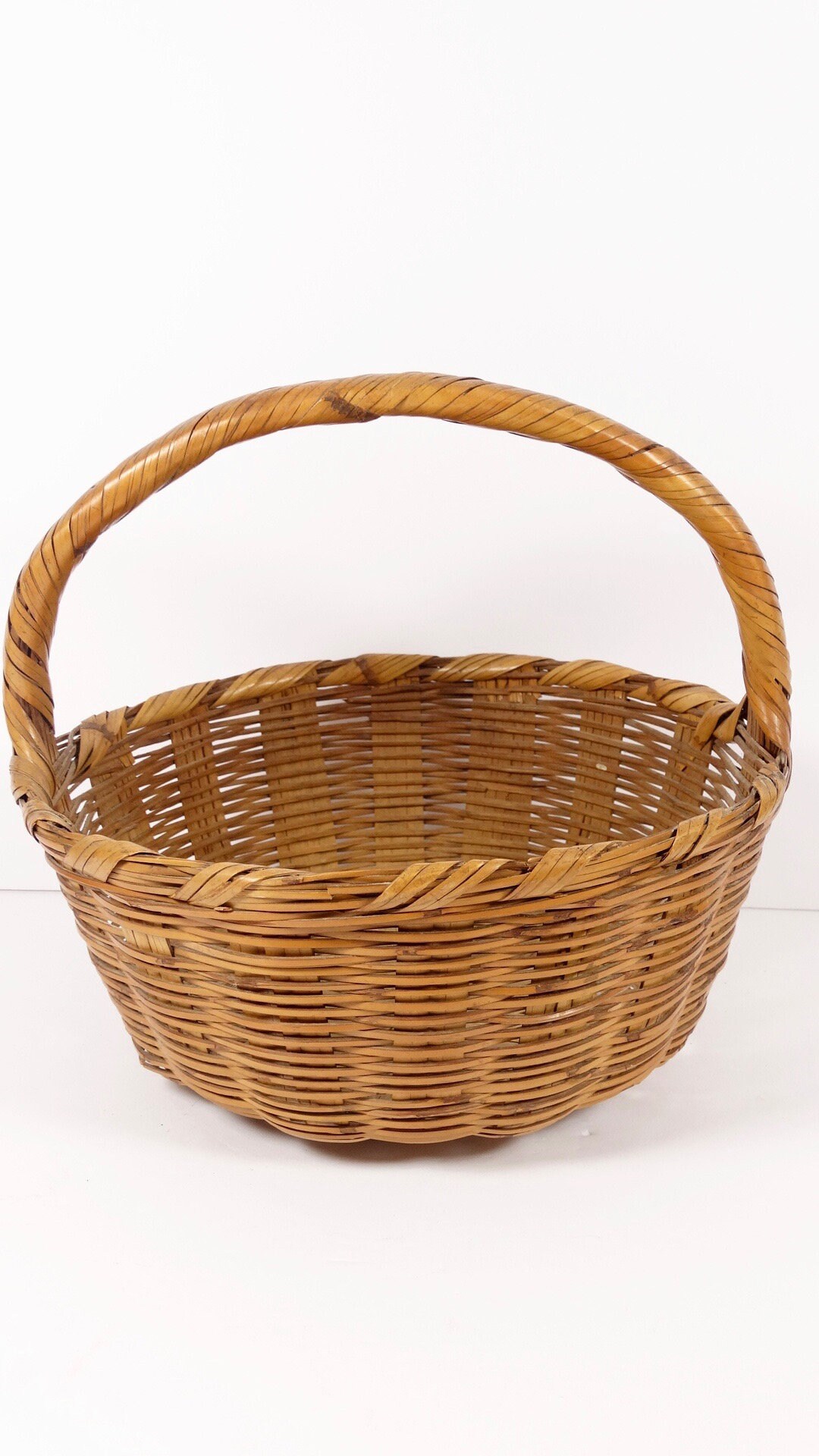 Vintage Wicker Egg Basket Easter Basket Natural Towel Holder Etsy France