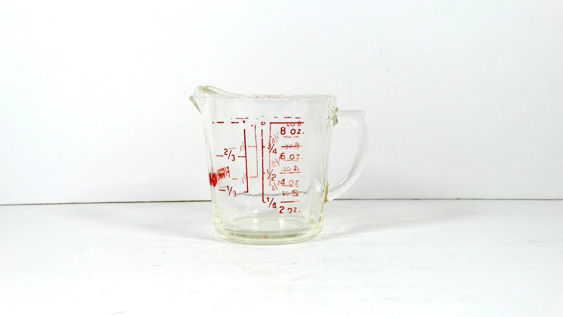 Lefty's Measuring Cup