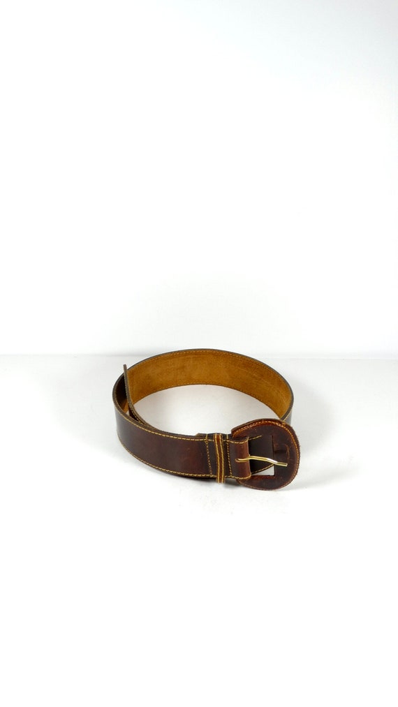 Vintage Wide Leather Belt - Size S/M - Made in Ur… - image 2