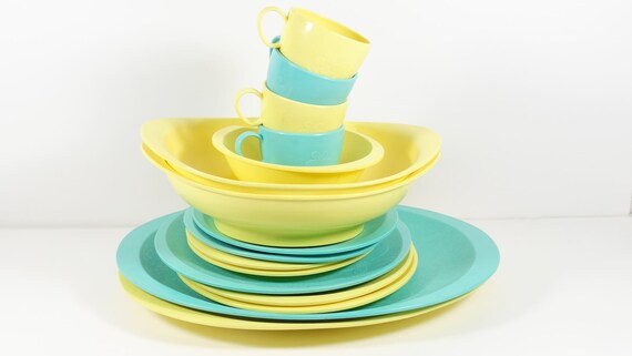 Yellow And Turquoise Chesterton Dinnerware Set 16 Piece Set Etsy
