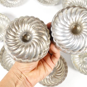 12 Vintage Aluminum Mini Ring Molds Jello Molds Dessert Molds Kitchen  Utensils 3.5 Wide Circa 1950's 