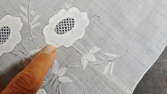 Madeira Embroidery Handkerchief - Brides Handkerc… - image 4