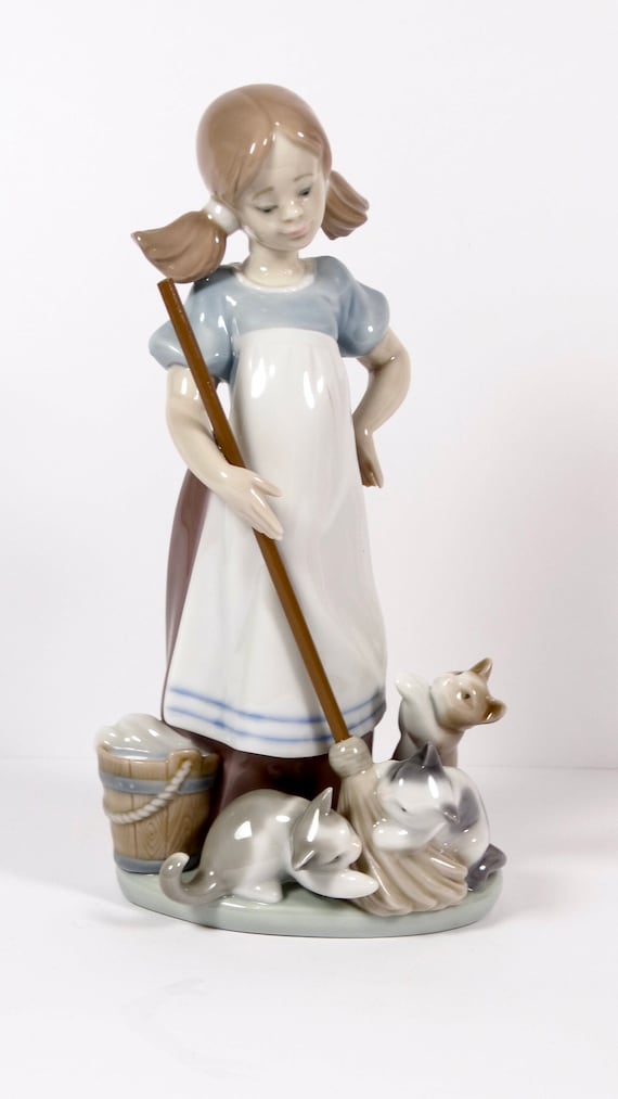 Retired Lladro 5232 Playful Kittens - All Original Girl With