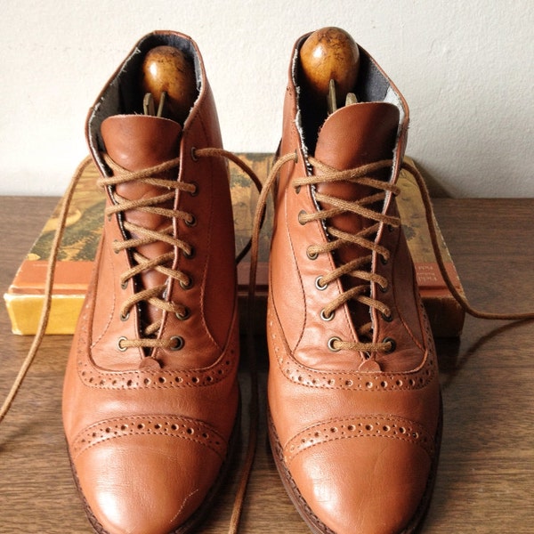 Vintage Size 6.5 Leather Women's Oxford Boots