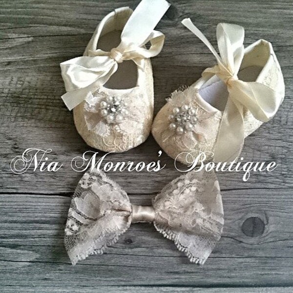 Couture Cream and Ivory Lace Crib Shoes WITH matching Lace Hairbow - Infant - Girls Shoes - Baby Booties  - Baptism - Wedding - 4 Sizes
