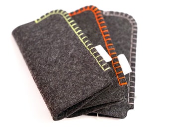 Eyeglasses case made of 3 mm thick 100% wool felt, hand-sewn. From apple bag.